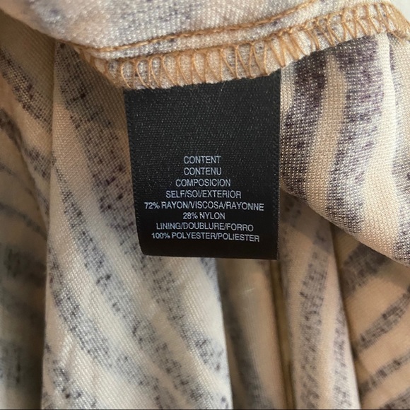 WAYF NWT Tiger Velvet Long Sleeve Wrap Maxi Dress - Picture 9 of 9